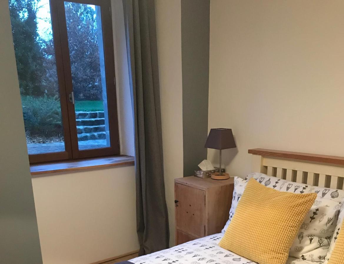 The Annexe Chadalais Bed & Breakfast Екстериор снимка